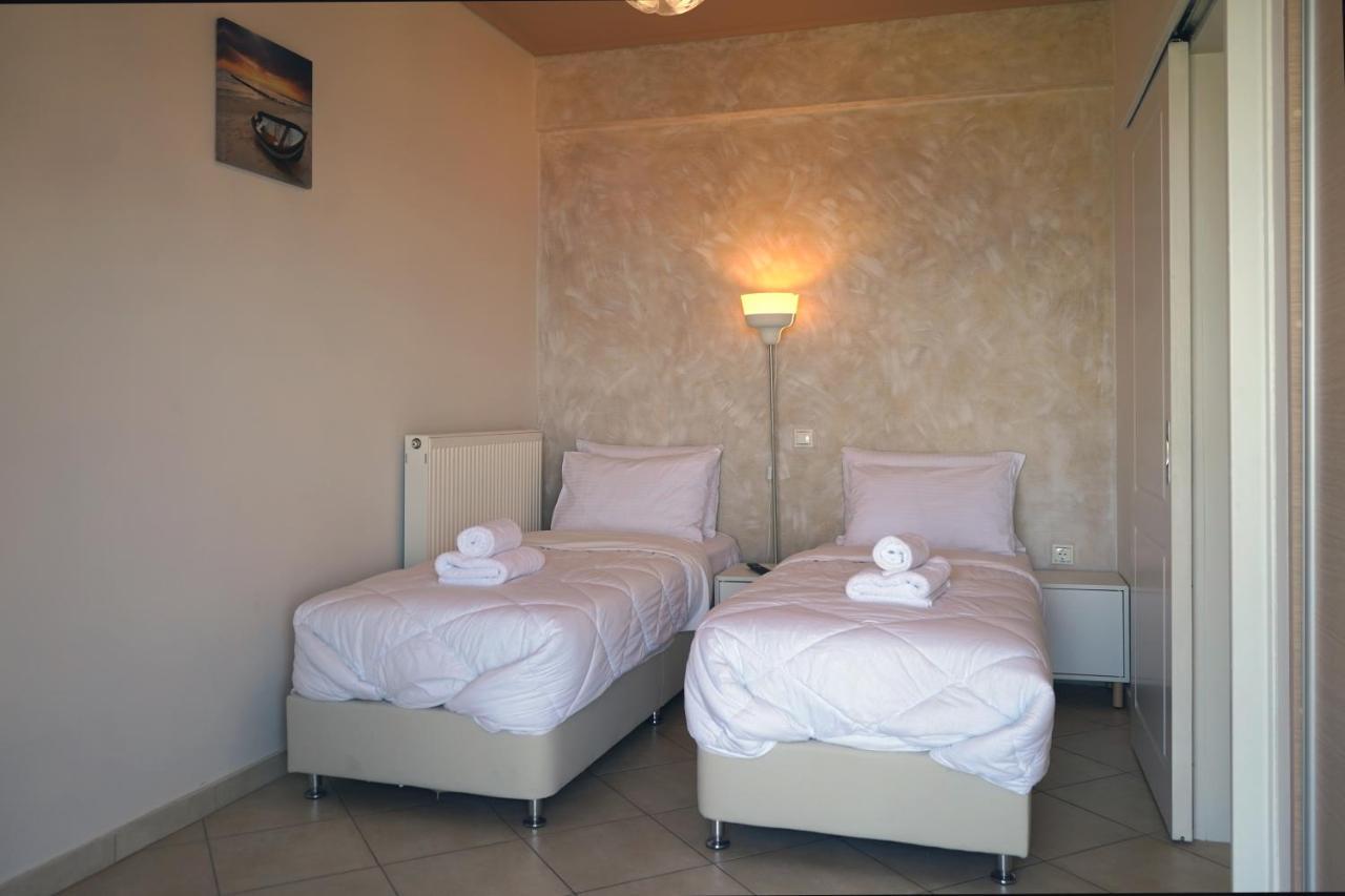 קלמאטה Semiramis Suites With Pool מראה חיצוני תמונה