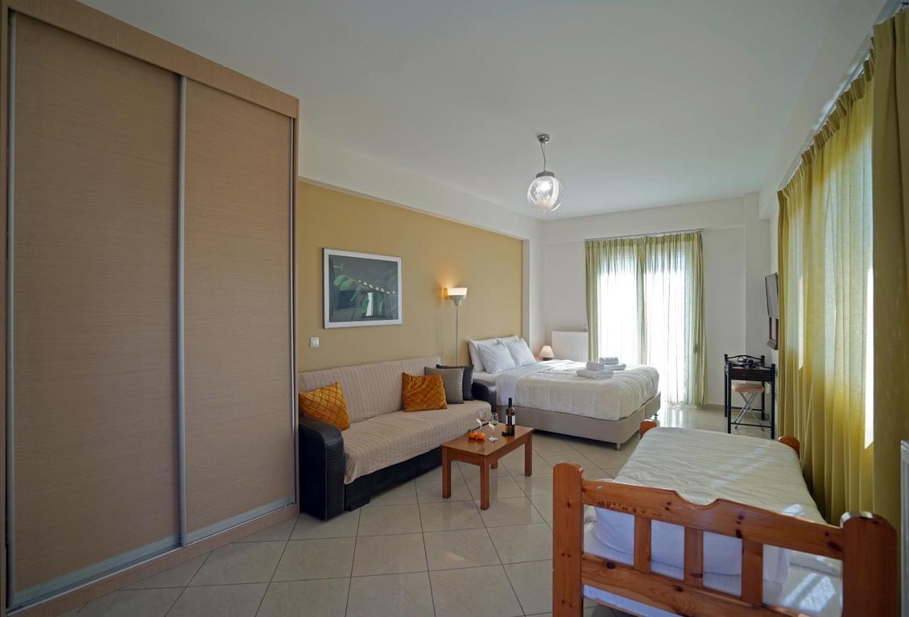 קלמאטה Semiramis Suites With Pool מראה חיצוני תמונה