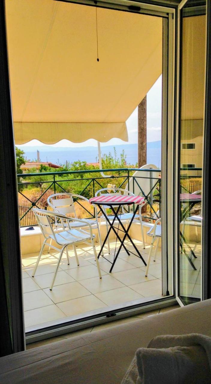 קלמאטה Semiramis Suites With Pool מראה חיצוני תמונה