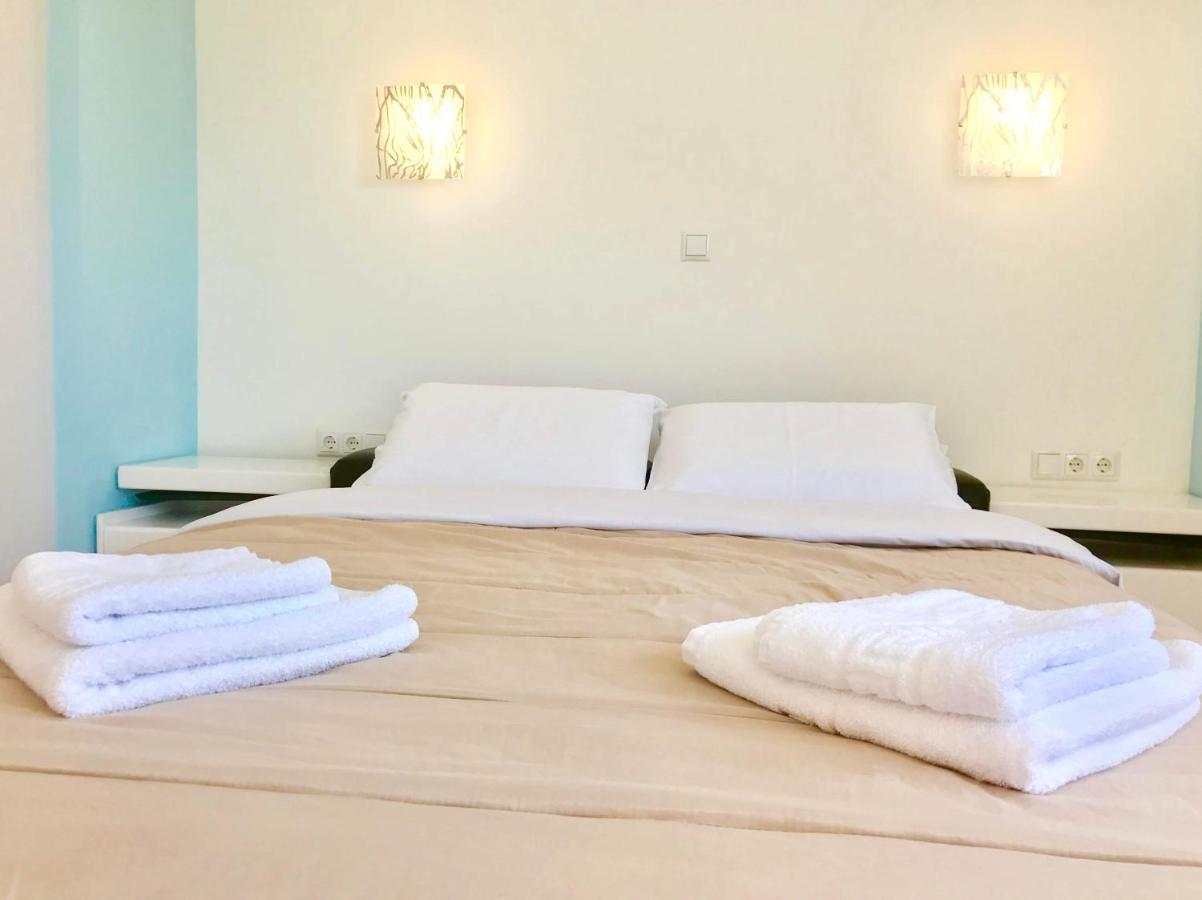 קלמאטה Semiramis Suites With Pool מראה חיצוני תמונה