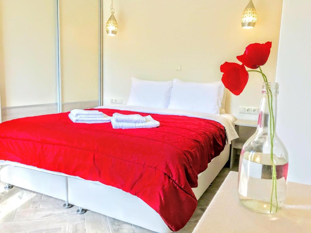 קלמאטה Semiramis Suites With Pool מראה חיצוני תמונה